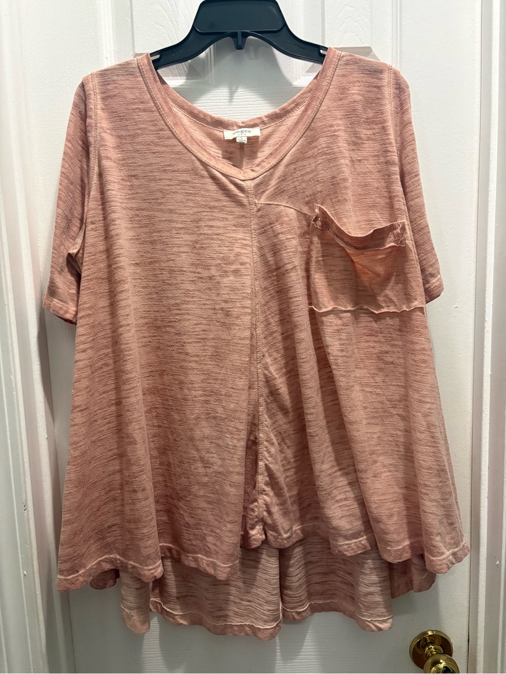 Umgee Dusty Rose V-Neck Pocket Swing Tunic